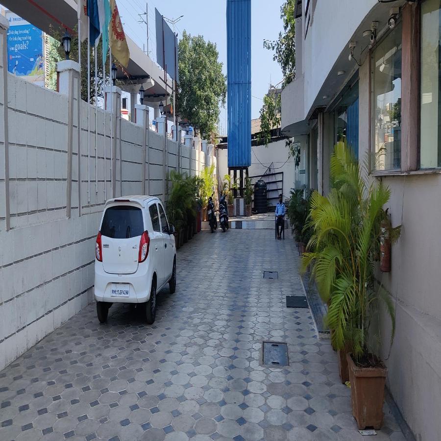 Hotel J K Regency Mumbai Exterior foto