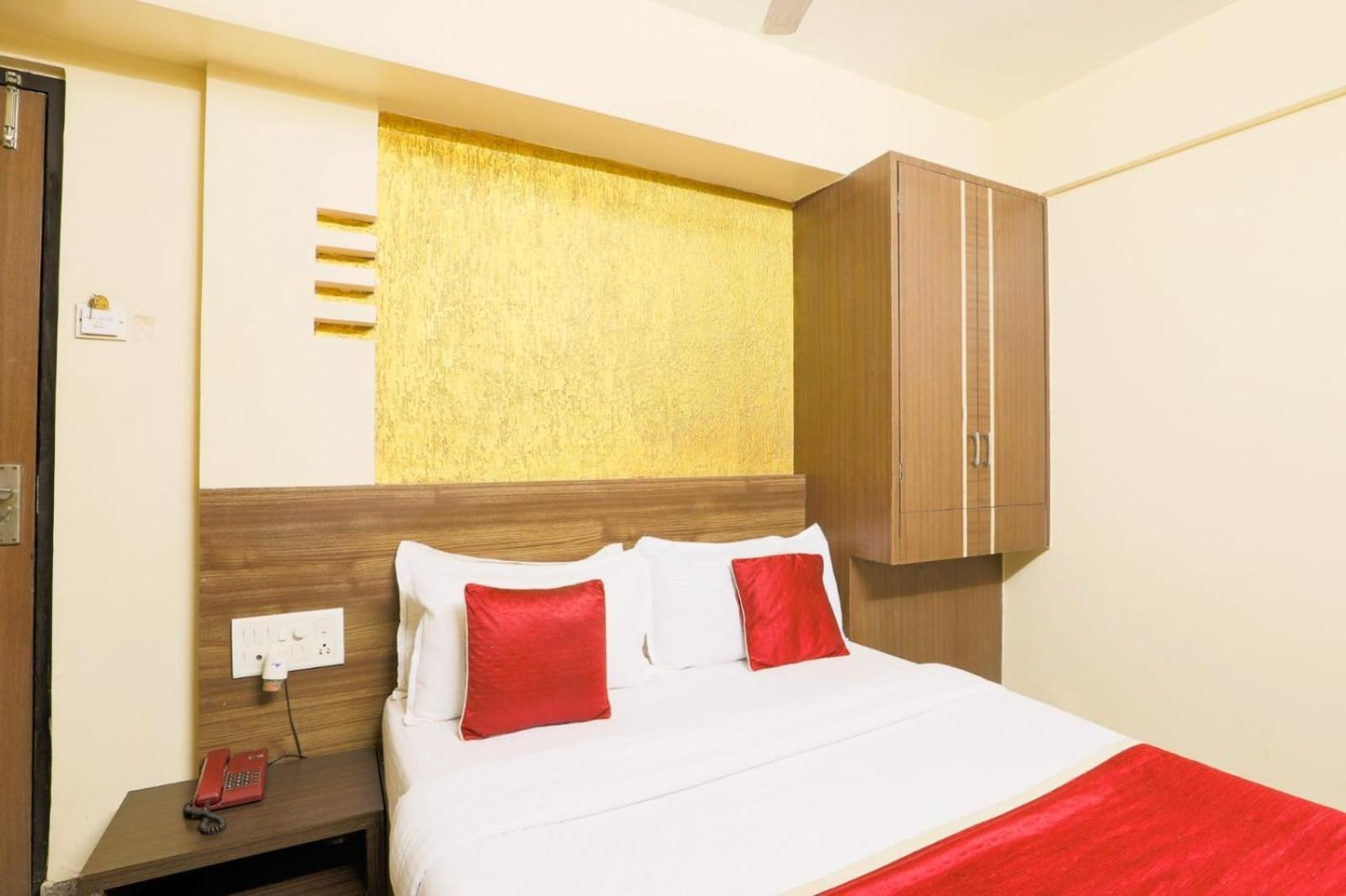 Hotel J K Regency Mumbai Exterior foto